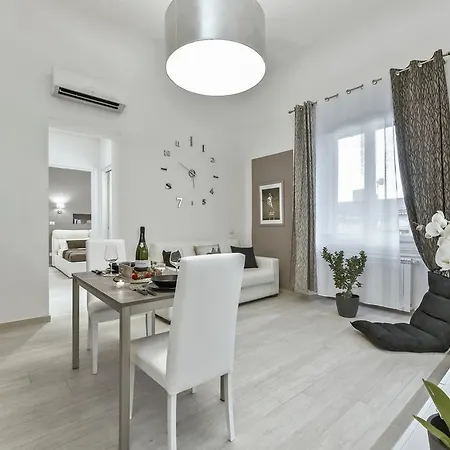 Apartment Accademia Florence